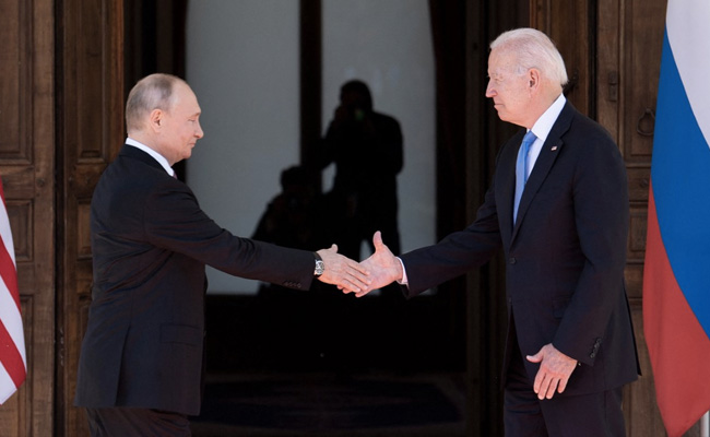 Should World Stop Shaking Hands After Covid? What Experts Say