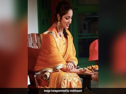 Yami Gautam Wedding: मेहंदी सेरेमनी की Photos हुईं वायरल, पीले सूट में बेहद खूबसूरत दिखीं एक्ट्रेस Yami Gautam Wedding: मेहंदी सेरेमनी की Photos हुईं वायरल, पीले सूट में बेहद खूबसूरत दिखीं एक्ट्रेस