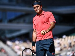 With An Eye On Wimbledon, Roger Federer Ready To Test His Knee In Halle