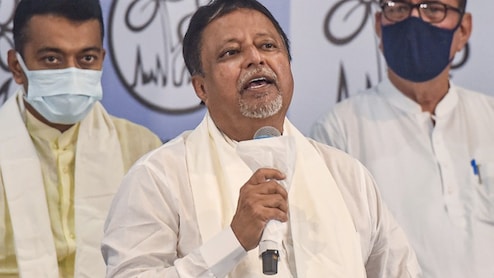 बंगाल CM ममता बनर्जी के करीबी मुकुल रॉय को HC को बड़ा झटका, विधायकी हुई रद्द, जानें पूरा मामला