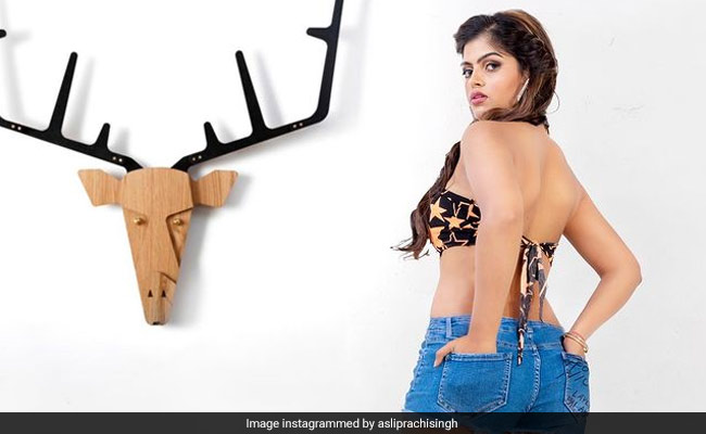 भोजपुरी एक्ट्रेस Prachi Singh ने ग्लैमरस अंदाज में शेयर कीं Photos, बोलीं- कुछ भी असंभव नहीं...