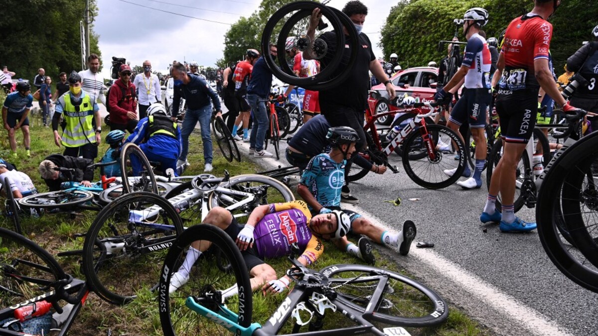 Tour De France: Spectator Causes Mass Fall During Stage 1 ...