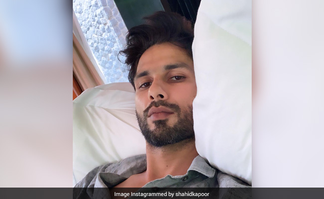 How Instagram Reacted To Shahid Kapoor's "Snooze Vibes" Pic