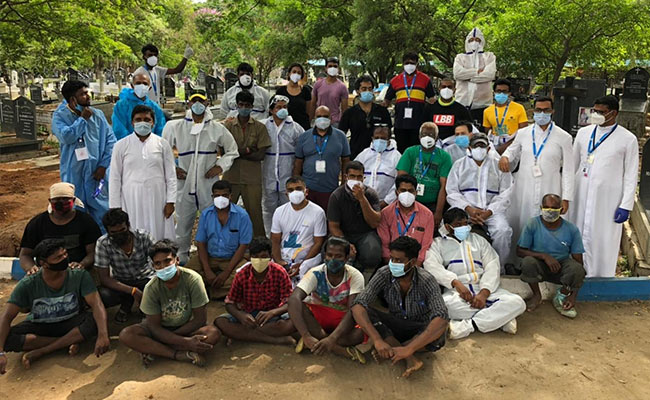 "Here I AM": A Bengaluru Group To Help With Last Rites Of Covid Victims