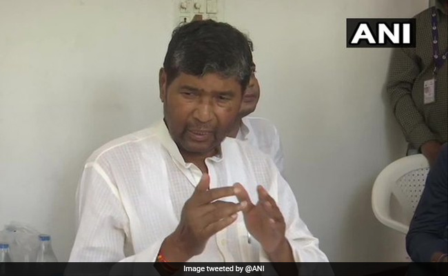 दो फाड़ हुई LJP: पशुपति पारस ने खुलकर की नीतीश की तारीफ, कहा- NDA में थे और रहेंगे...