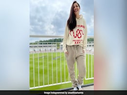 Anushka Sharma Is Currently "Quarantining At A Stadium" In The UK, Thanks To Virat Kohli. Read Her ROFL Post Anushka Sharma Is Currently "Quarantining At A Stadium" In The UK, Thanks To Virat Kohli. Read Her ROFL Post
