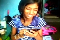 Girl Sells Dozen Mangoes For Rs 1.2 Lakh, Buys Phone For Online Classes Girl Sells Dozen Mangoes For Rs 1.2 Lakh, Buys Phone For Online Classes