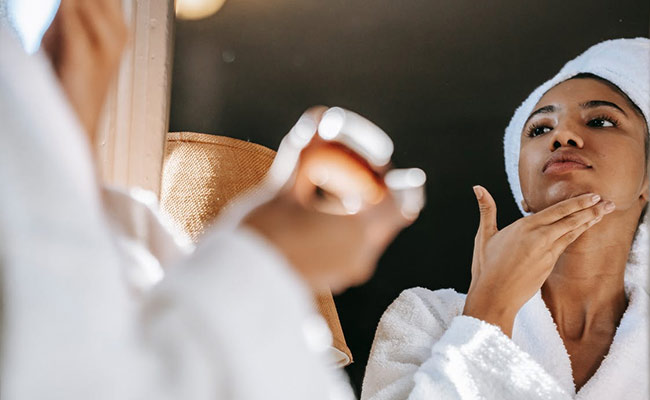 Get Rid Of Dark Neck With These 5 DIY Home Remedies