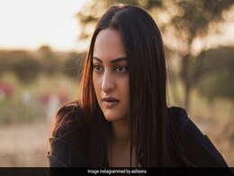 जब पिता शत्रुघ्न सिन्हा के मंत्री बनने के बाद  Sonakshi Sinha ने कर लिया था स्कूल छोड़ने का फैसला जब पिता शत्रुघ्न सिन्हा के मंत्री बनने के बाद  Sonakshi Sinha ने कर लिया था स्कूल छोड़ने का फैसला