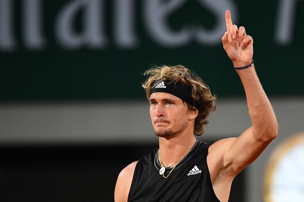French Open: Sixth Seed Alexander Zverev Cruises Into Fourth Round French Open: Sixth Seed Alexander Zverev Cruises Into Fourth Round