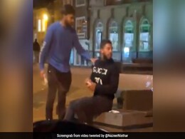 Video: श्रीलंकाई क्रिकेटरों की शर्मनाक हरकत, बायो-बबल तोड़कर उड़ाई मौज, अब बोर्ड ने किया निलंबित Video: श्रीलंकाई क्रिकेटरों की शर्मनाक हरकत, बायो-बबल तोड़कर उड़ाई मौज, अब बोर्ड ने किया निलंबित