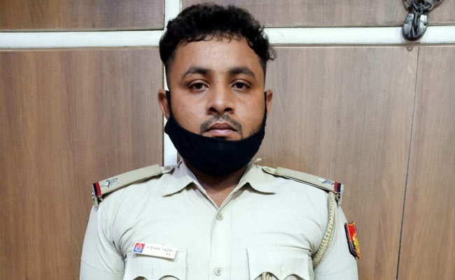 Civil Defence Personnel, Posing As Delhi Police Sub Inspector, Arrested