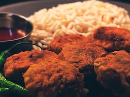 Watch: How To Make Gobhi-Aloo Chops For A Crispy Evening Snack