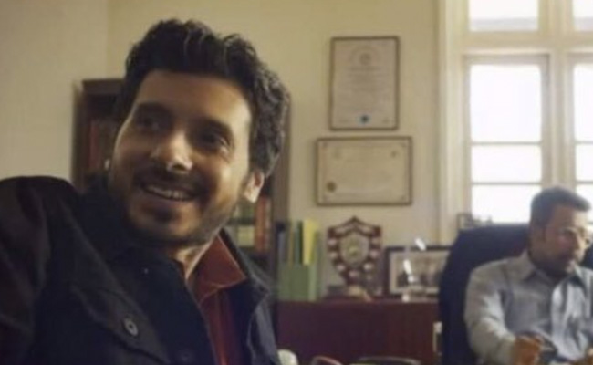 UP 12th Board Exam 2021: परीक्षा कैंसिल होने पर छात्र बोले, 'मिठाई बांट दीजिए, खुशी का माहौल है'