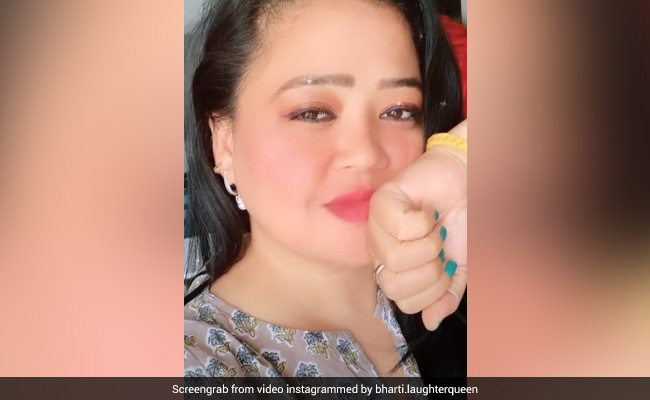 कॉमेडियन Bharti Singh ने 'हल्का हल्का सुरूर' सॉन्ग पर यूं दिए एक्सप्रेशन, वायरल हुआ Video
