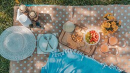 International Picnic Day: 7 Easy-To-Make Picnic Munchies On This Day