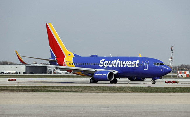 US Launches Probe Against Southwest Airlines Over Holiday Season Chaos