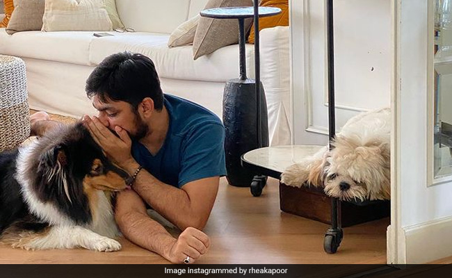 Inside Rhea Kapoor's Date With Karan Boolani. Bonus - Great Food And A Perfect View Of The City