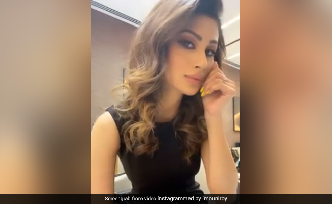 "It's Too Hot Outside": Mouni Roy's Weather Update From Dubai