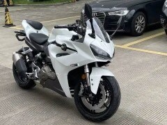 Benelli 500 cc Sportbike From Parent Company QJMotor Spotted