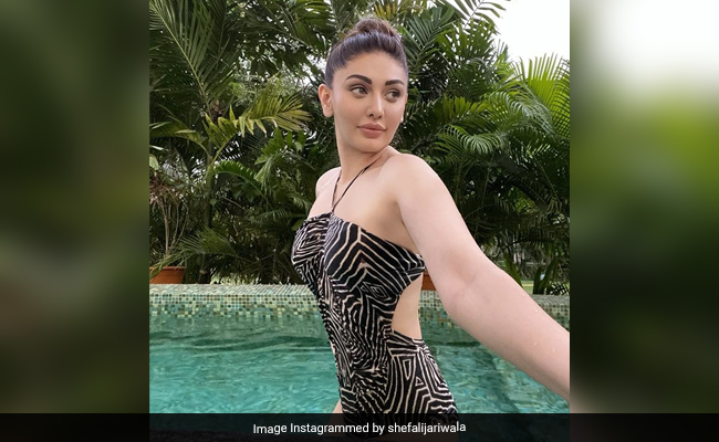 It's Always Printed Swimsuit Season For Shefali Jariwala's Summer Loving Pool Days