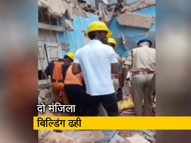 लखनऊ में दो मंजिला बिल्डिंग गिरने से एक शख्स की मौत