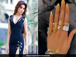 उर्वशी रौतेला ने दिखाया हीरों से भरे हुए हाथ, फैन्स ने कहा- आपकी तरह खूबसूरत हैं...देखें Video उर्वशी रौतेला ने दिखाया हीरों से भरे हुए हाथ, फैन्स ने कहा- आपकी तरह खूबसूरत हैं...देखें Video