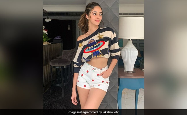 Ananya Panday's Love For Quirky Prints And Funky Style Is Y2K Perfection At Its Best Ananya Panday's Love For Quirky Prints And Funky Style Is Y2K Perfection At Its Best
