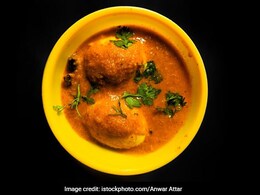Egg Makhani Recipe: Replace Paneer With Eggs And Make This Creamy Dish For A Special Meal (Recipe Inside)
