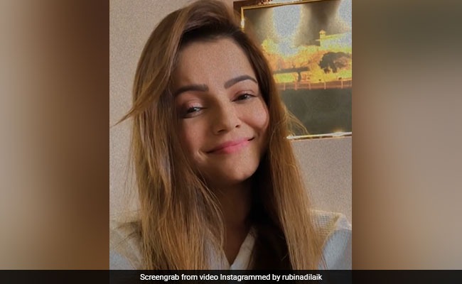 "Wish I Could Hug You Right Now," Writes Rubina Dilaik For Absent Husband Abhinav Shukla