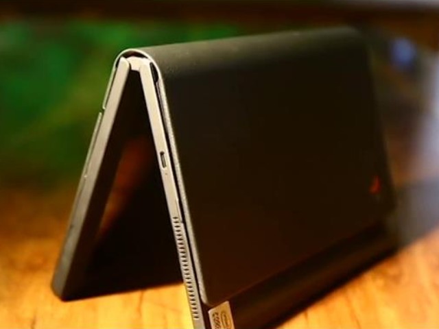 Lenovo ThinkPad X1 Fold Review - Bend It, Fold It, but Can You Use It?