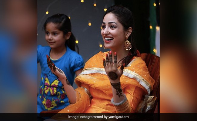 Dreamy Pics From Yami Gautam's <I>Mehendi</i> Ceremony