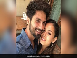 मीरा कपूर ने शेयर किया वीडियो, दिखाया शाहिद कपूर का कैरम खेलने का हुनर  मीरा कपूर ने शेयर किया वीडियो, दिखाया शाहिद कपूर का कैरम खेलने का हुनर