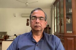 India's Fragmented Vaccine Drive Falters India's Fragmented Vaccine Drive Falters