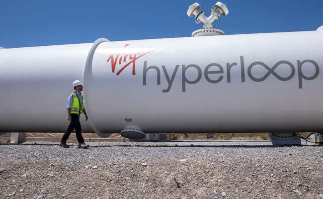 All Aboard The Hyperloop: How Your Commute Could Be Changing