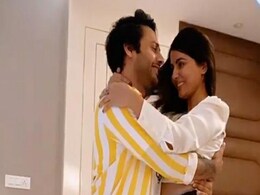 हिना खान ने स्टेबिन के साथ ‘बारिश बन जाना’ पर किया रोमांटिक Dance, देखने लायक था शाहीर शेख का रिएक्शन हिना खान ने स्टेबिन के साथ ‘बारिश बन जाना’ पर किया रोमांटिक Dance, देखने लायक था शाहीर शेख का रिएक्शन