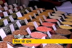 उत्तर प्रदेश: मूंग की खरीद के लिए नहीं है केंद्र, कम कीमतों पर बेचने को मजूबर किसान उत्तर प्रदेश: मूंग की खरीद के लिए नहीं है केंद्र, कम कीमतों पर बेचने को मजूबर किसान