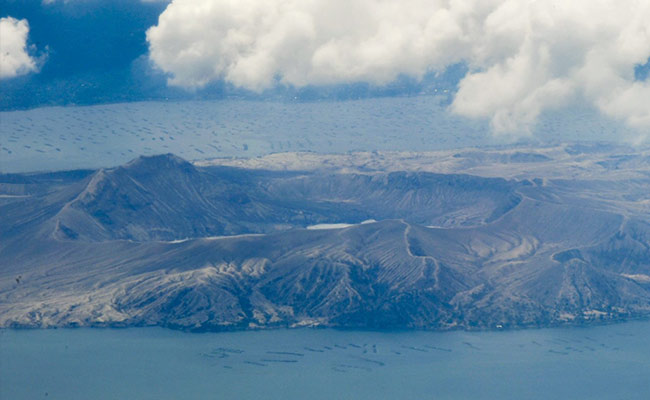 Mass Evacuation Underway After Philippines' Taal Volcano Erupts