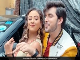 मदालसा शर्मा ने पारस कलनावत संग 'पानी-पानी' सॉन्ग पर किया डांस, Video हुआ वायरल मदालसा शर्मा ने पारस कलनावत संग 'पानी-पानी' सॉन्ग पर किया डांस, Video हुआ वायरल