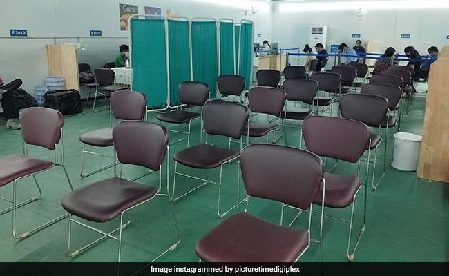 Travelling Theatres Become COVID-19 Vaccination Centres In Delhi