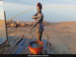 'तारक मेहता' की बबीता जी यानी मुनमुन दत्ता ने जॉर्डन में लिया मड बाथ, देखें तस्वीरें... 'तारक मेहता' की बबीता जी यानी मुनमुन दत्ता ने जॉर्डन में लिया मड बाथ, देखें तस्वीरें...