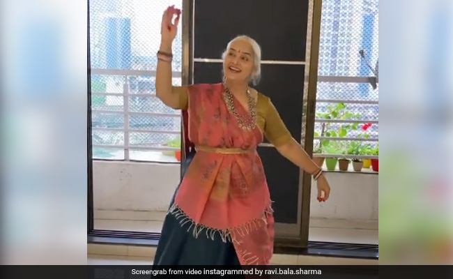 63 साल की दादी ने Deepika Padukone के गाने पर किया जबरदस्त डांस, एक्सप्रेशंस पर फिदा हुए लोग, देखें VIDEO
