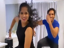 जैमी लीवर ने भाई जेस्सी के साथ ‘जलेबी बेबी’ गाने पर किया भांगड़ा स्टाइल में डांस...देखें वायरल Video जैमी लीवर ने भाई जेस्सी के साथ ‘जलेबी बेबी’ गाने पर किया भांगड़ा स्टाइल में डांस...देखें वायरल Video