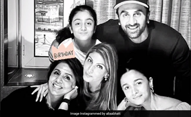 "Love You": Alia Bhatt's Special Wish For Neetu Kapoor Is As Sweet As Birthday Cake