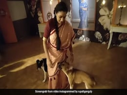 Anupamaa Upcoming Episode: 'अनुपमा' रुपाली गांगुली कर रही थीं डांस तभी आ पहुंचे डाकू और गुलगुला- देखें Funny Video Anupamaa Upcoming Episode: 'अनुपमा' रुपाली गांगुली कर रही थीं डांस तभी आ पहुंचे डाकू और गुलगुला- देखें Funny Video