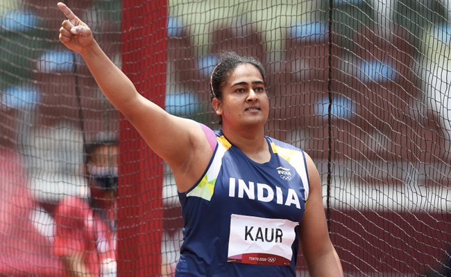 Tokyo Olympics में कमलप्रीत कौर ने डिस्कस थ्रो के फाइऩल में पहुंचकर रचा इतिहास, जानिए कौन है यह एथलीट
