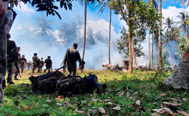Philippines Seeks US Help On Data Recorders For Plane Crash Probe