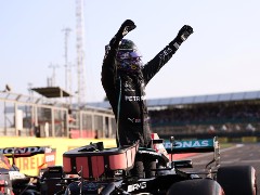 F1: Hamilton Takes Pole For The First Sprint Race At British GP