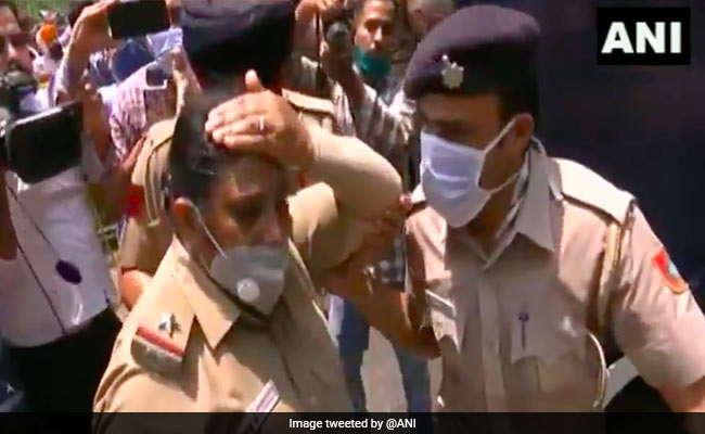 Video: Woman Cop Injured During BJP Protest In Chandigarh