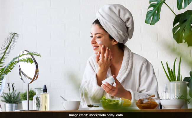 Amazon End Of Season Sale: Give Your Skin A Glow Up With Cleansers, Scrubs And More At Up To 40% Off